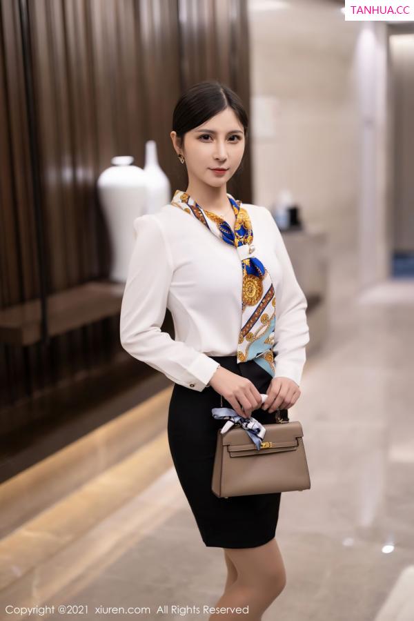 小蛮妖深圳旅拍 优雅华丽的制服